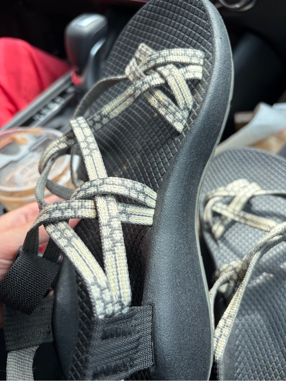 Women’s Chaco’s Sandals in Black and Beige, size 8 - Picture 2 of 7